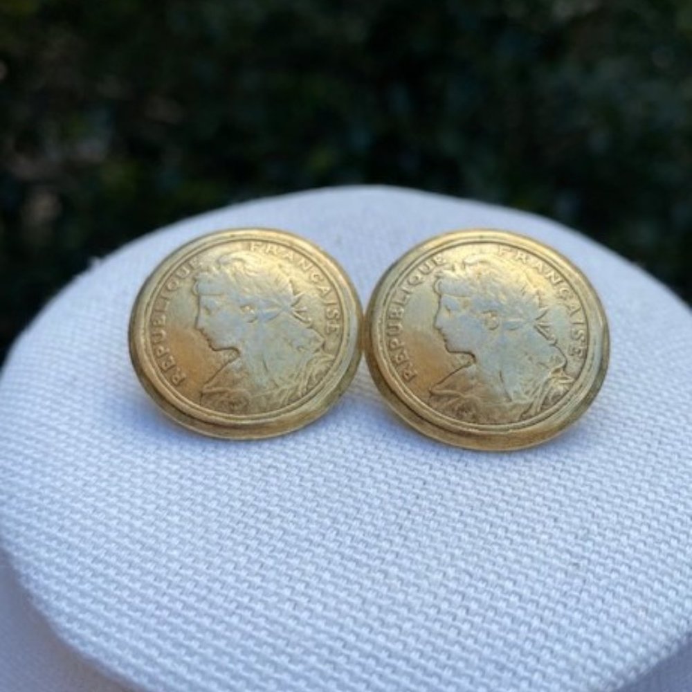 SOLD !! VTG Goldtone Republique Francaise Coin Earrings